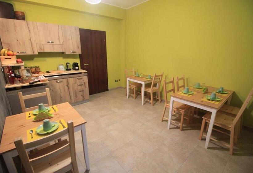 تختخواب و صبحانه Il Rifugio Degli Artisti