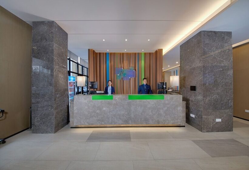 Hotel Holiday Inn Express Zhangjiagang East, An Ihg