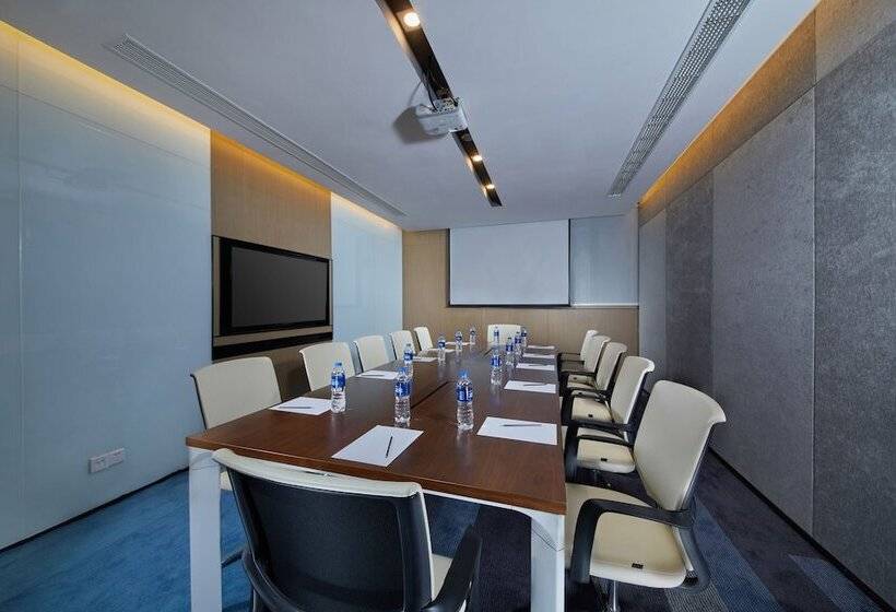 Hotel Holiday Inn Express Zhangjiagang East, An Ihg