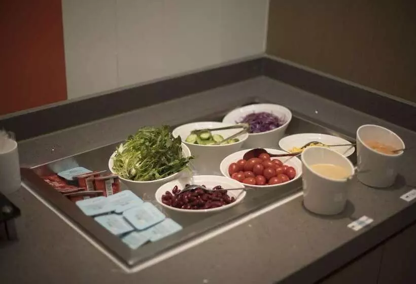 Hotelli Holiday Inn Express Zhangjiagang East, An Ihg