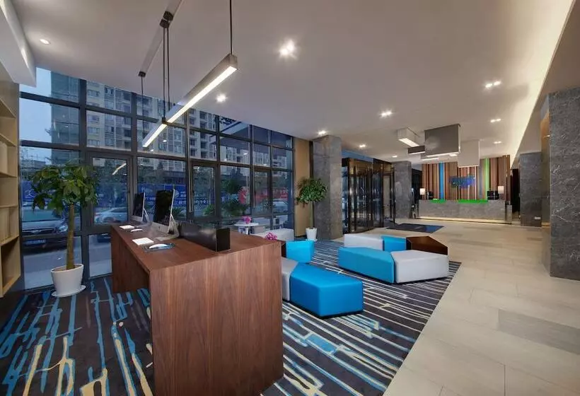 Hotelli Holiday Inn Express Zhangjiagang East, An Ihg