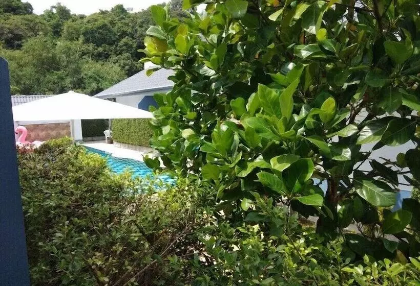 ホテル La Maison Ya Nui Resort Phuket
