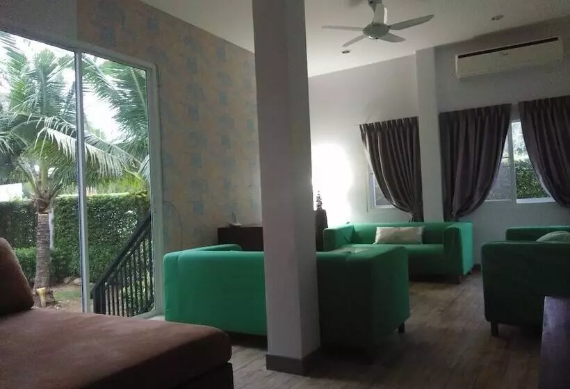 ホテル La Maison Ya Nui Resort Phuket
