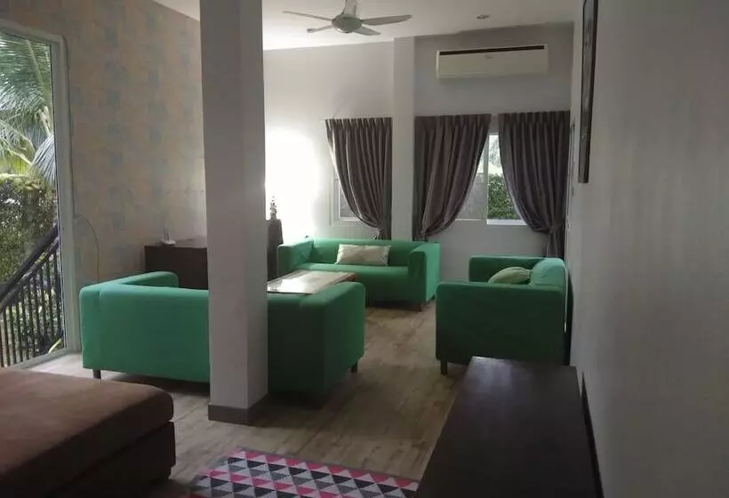 ホテル La Maison Ya Nui Resort Phuket