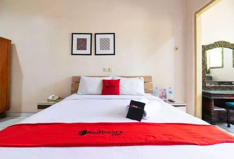 Hotelli Reddoorz @ Urip Sumoharjo