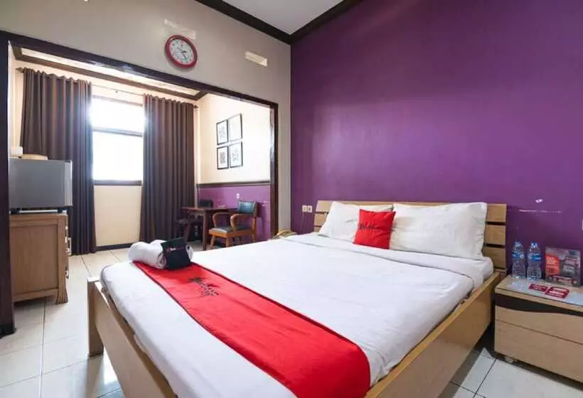 Hotelli Reddoorz @ Urip Sumoharjo