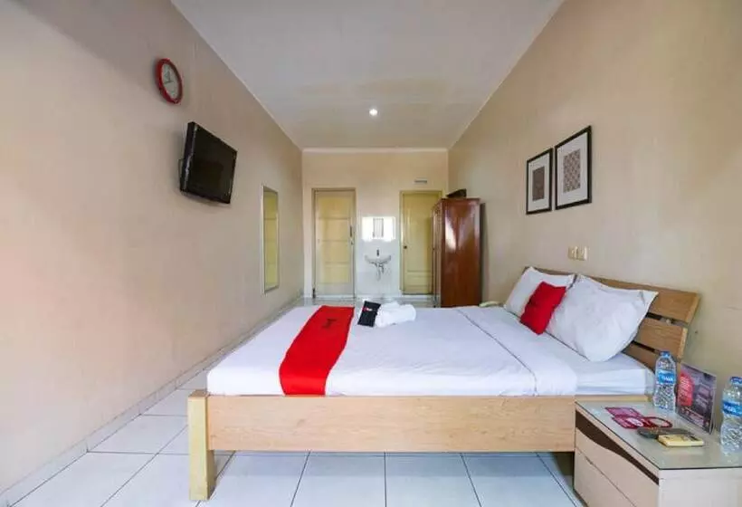 Hotelli Reddoorz @ Urip Sumoharjo
