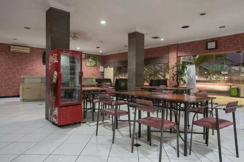 Hotelli Reddoorz @ Urip Sumoharjo