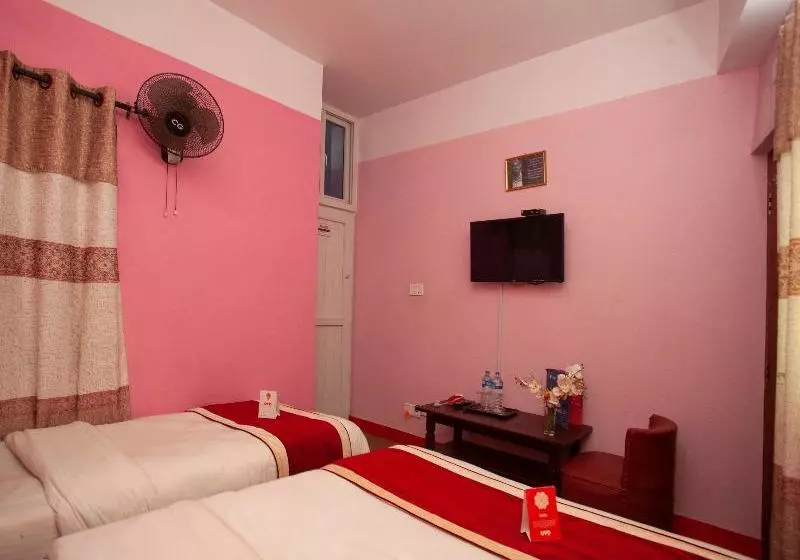 Oyo 195 Global Hotel And Restaurant