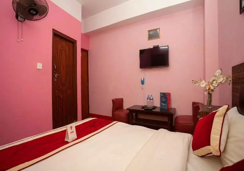 Oyo 195 Global Hotel And Restaurant