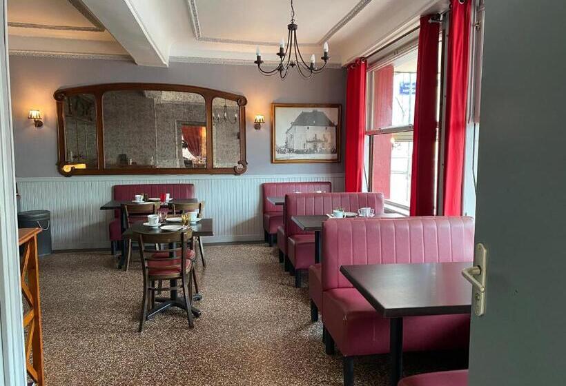 בית מלון כפרי Hôtel Les Trois Maures