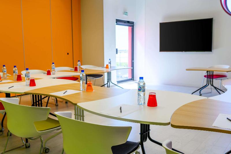 Kyriad Prestige Amiens Poulainville   Hotel And Spa