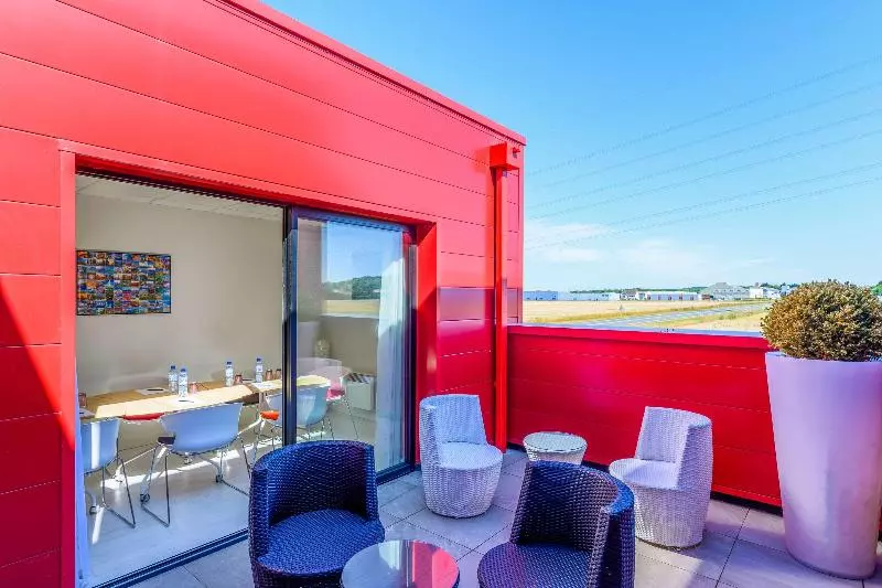 Kyriad Prestige Amiens Poulainville   Hotel And Spa