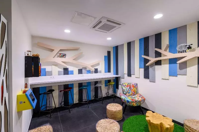 Kyriad Prestige Amiens Poulainville   Hotel And Spa