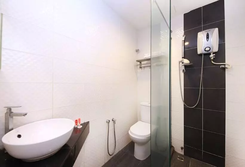 Hotelli Oyo 442 Marvelton