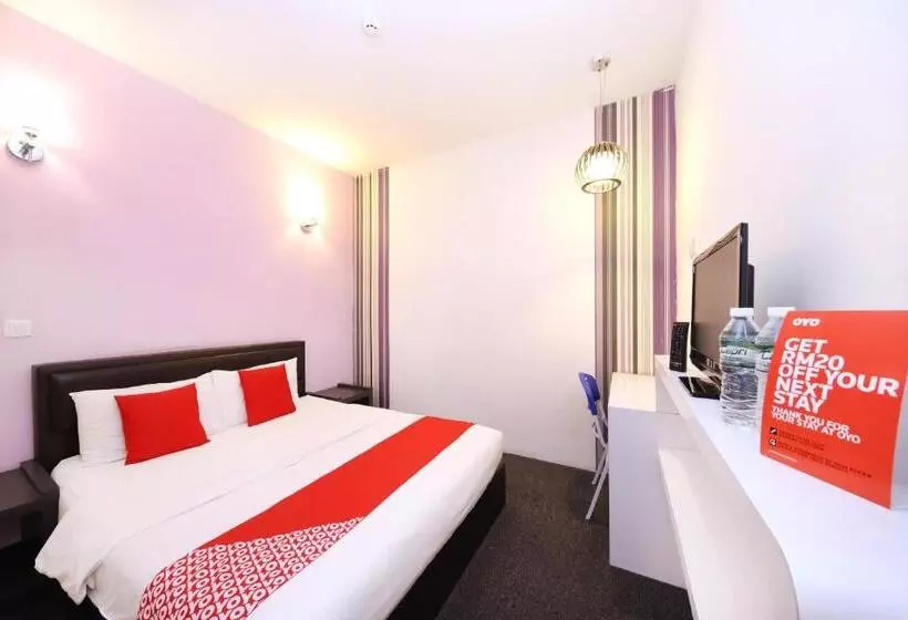 Hotelli Oyo 442 Marvelton