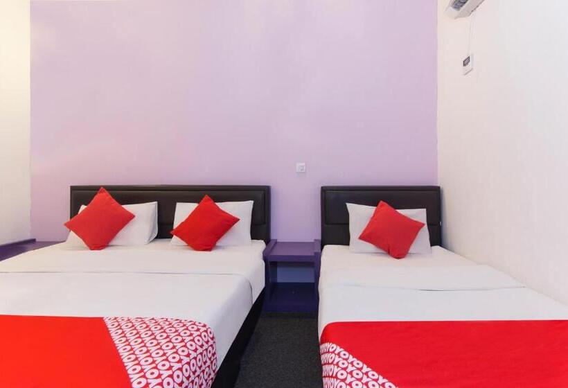 בית מלון כפרי Oyo 442 Marvelton