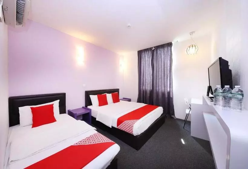 Hotelli Oyo 442 Marvelton