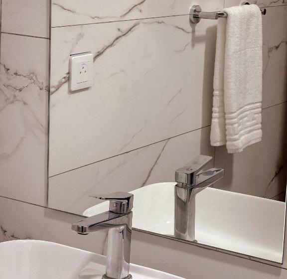 هتل Résidences Les Hauts De L Indenié