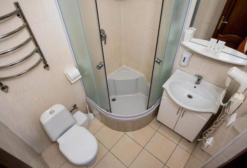 فندق Zelenyy Bir