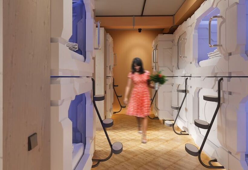 هتل کپسول Area24|7 Europaplatz