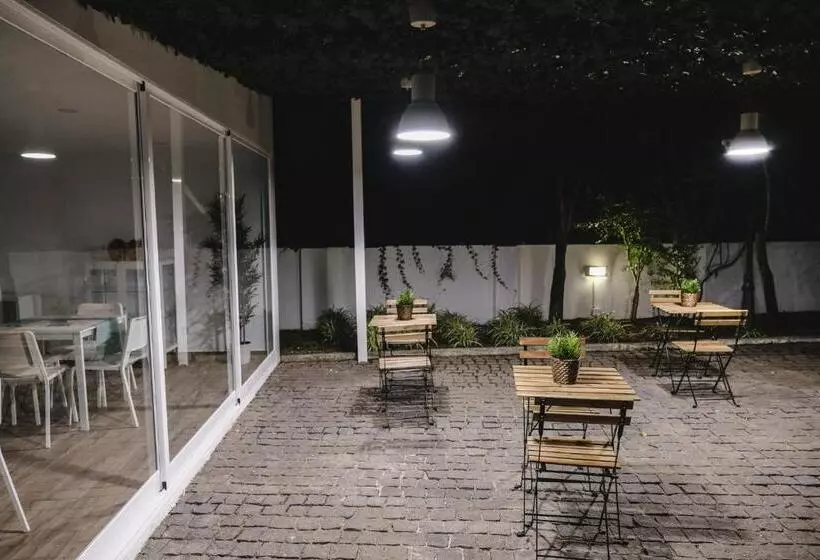 Majatalo 4u Lisbon Airport Suites