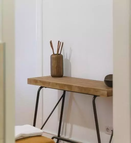 Majatalo 4u Lisbon Airport Suites