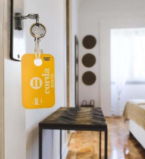 Pensiune 4u Lisbon Airport Suites