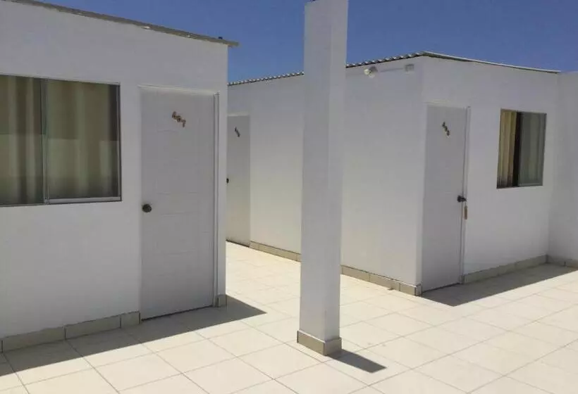 ペンション Antares Paracas