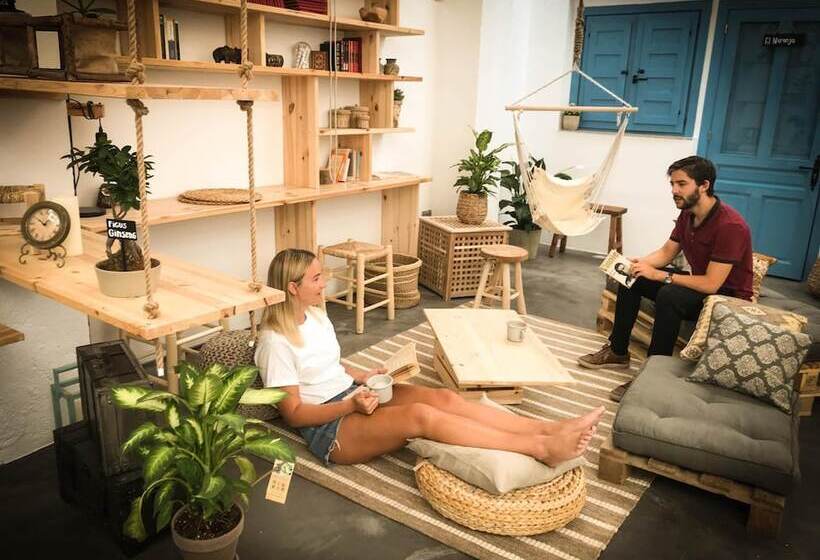 بنسيون Cantagua Hostel