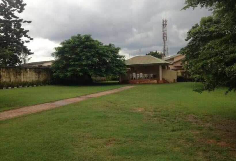 Filbon Hotel & Gardens