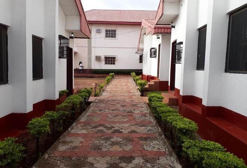 Filbon Hotel & Gardens