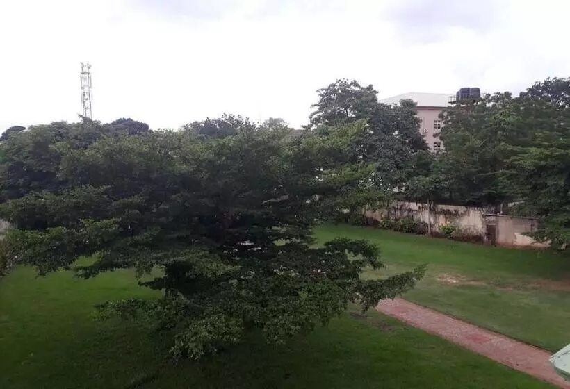 Filbon Hotel & Gardens