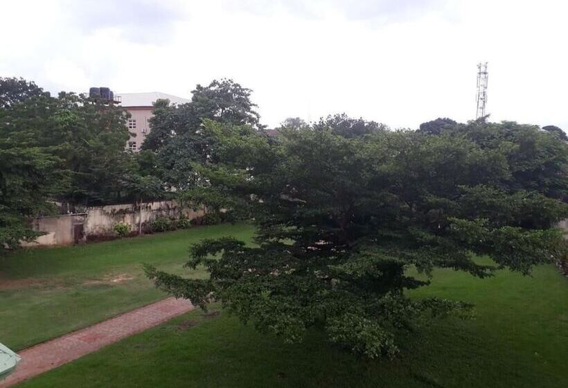 Filbon Hotel & Gardens