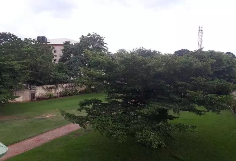 Filbon Hotel & Gardens