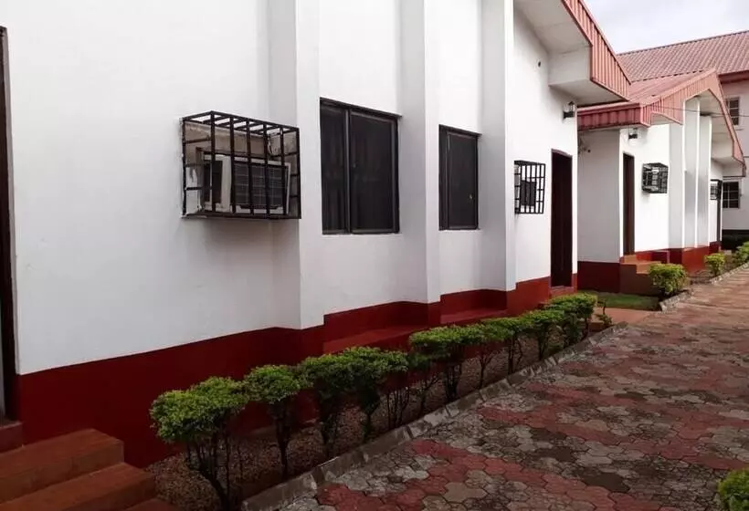 Filbon Hotel & Gardens