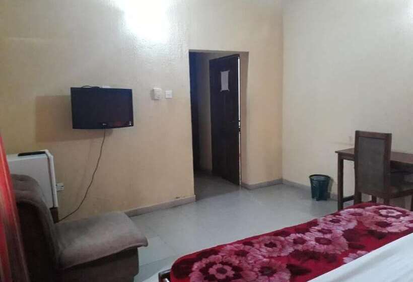 Filbon Hotel & Gardens