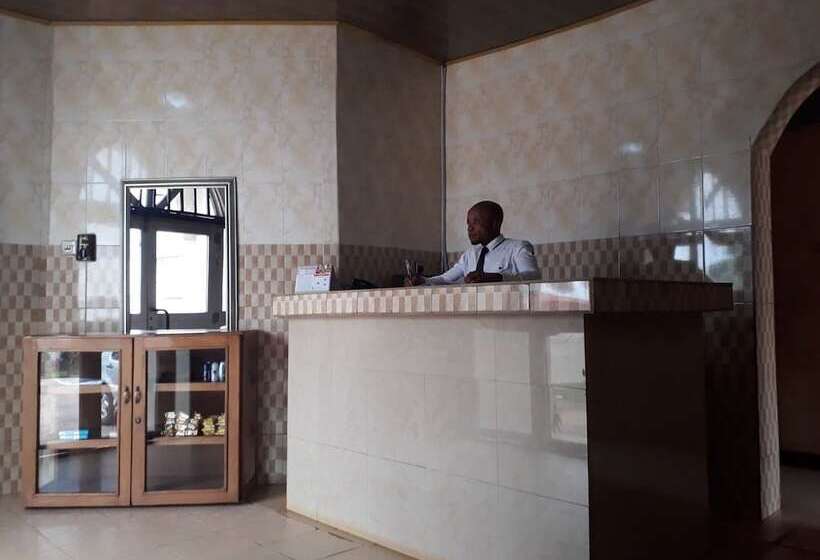 Filbon Hotel & Gardens