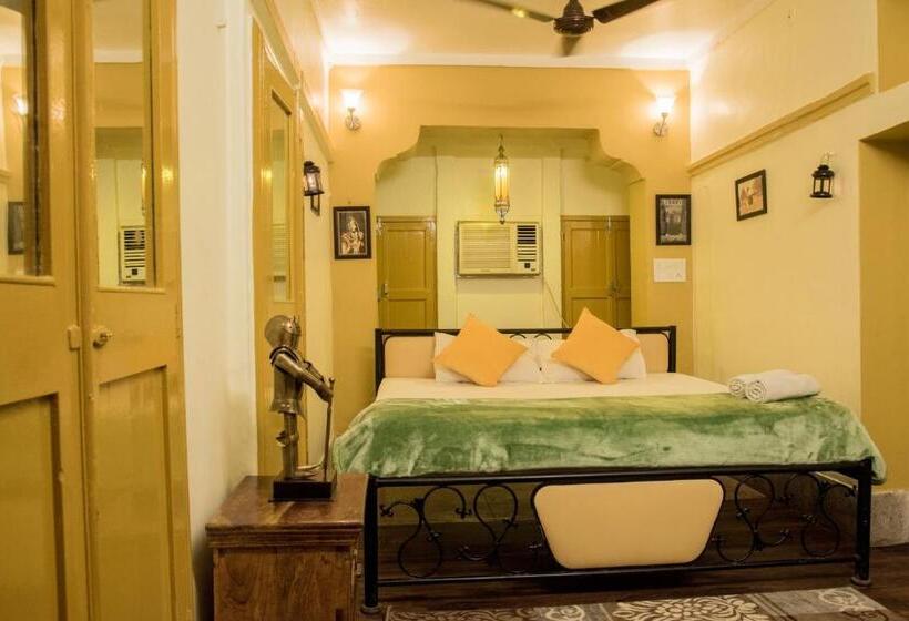 هاستل Zostel Jodhpur  Clock Tower