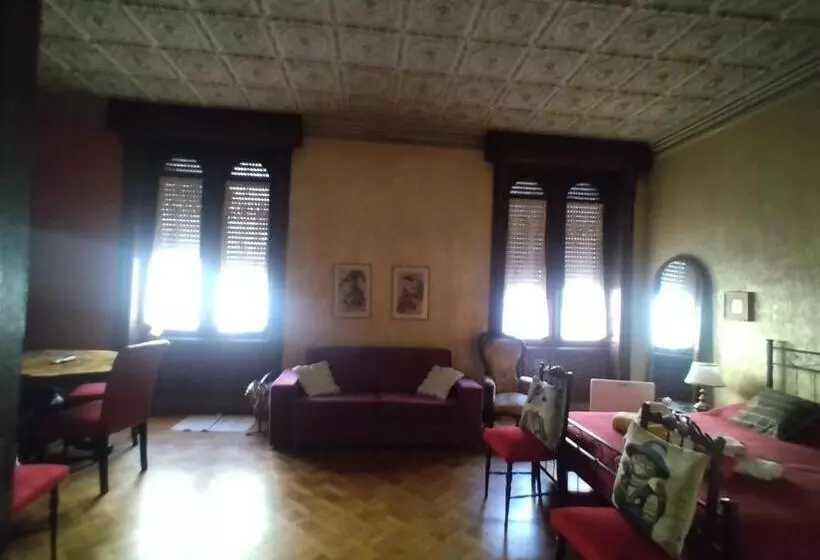 B&b Amarantha Gothica Genoa
