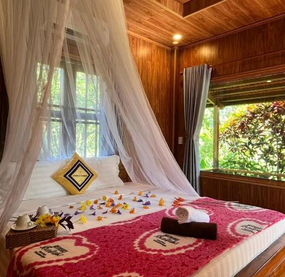 تختخواب و صبحانه Phu Quoc Pomelo Garden