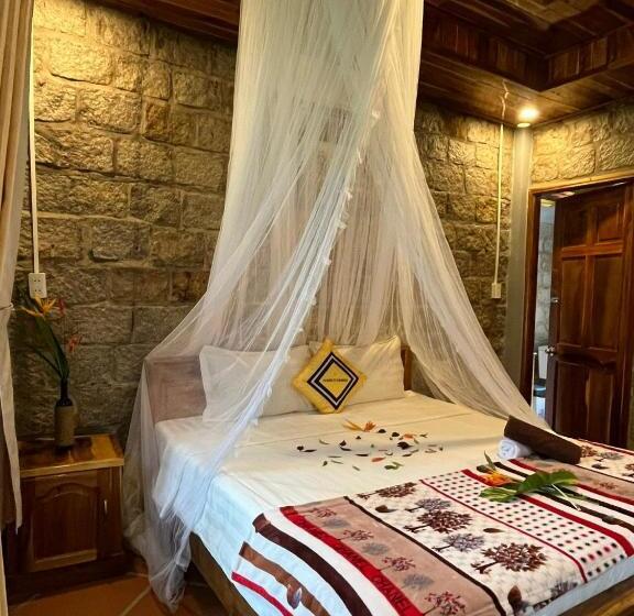 تختخواب و صبحانه Phu Quoc Pomelo Garden