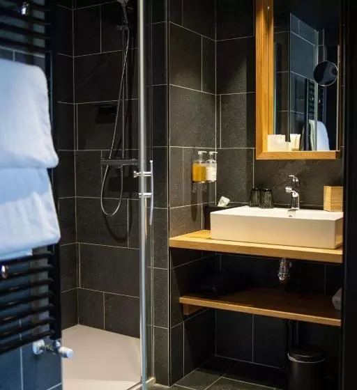 Hotelli Hôtel Restaurant Le Monêtier