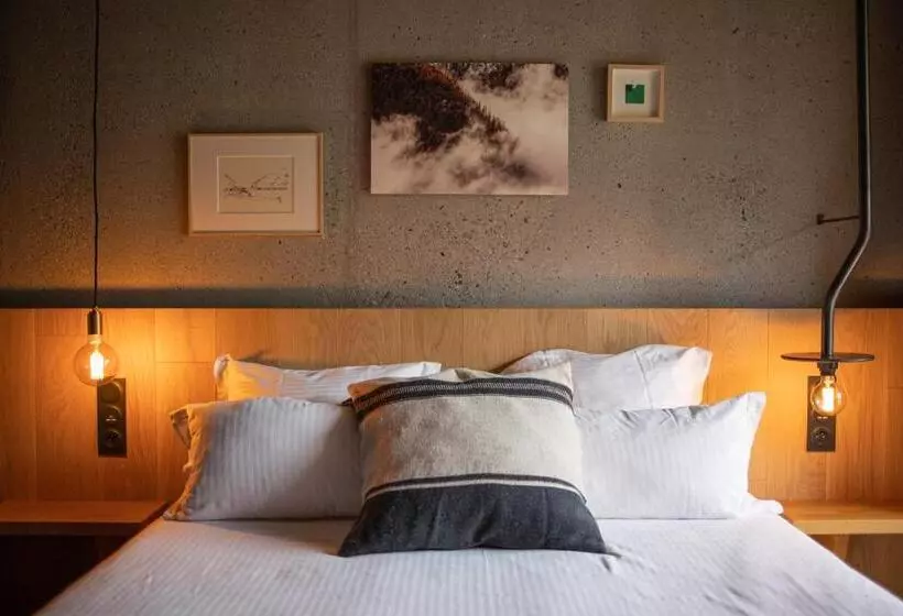 Hotelli Hôtel Restaurant Le Monêtier