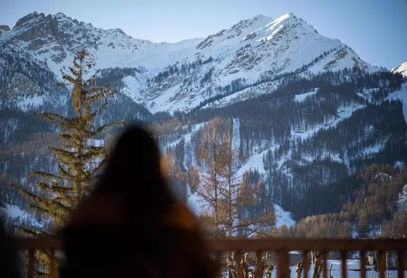 Hotelli Hôtel Restaurant Le Monêtier