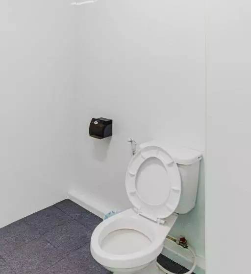 River Hotel The Budget