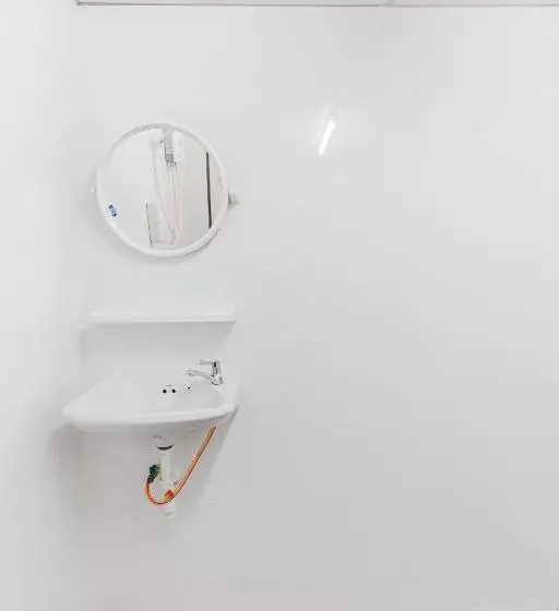 River Hotel The Budget