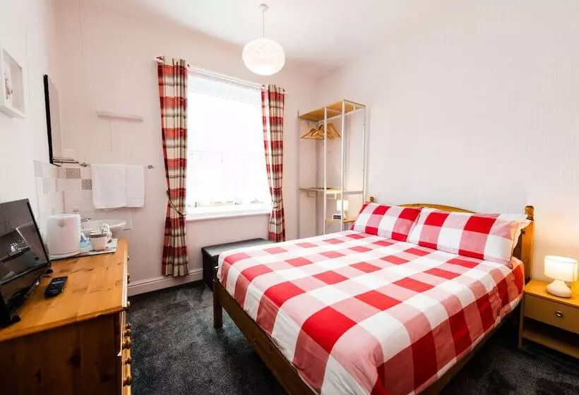 تختخواب و صبحانه Kenways Guest House