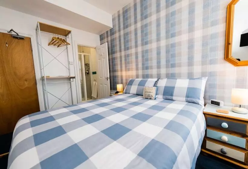 تختخواب و صبحانه Kenways Guest House