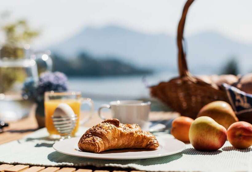 تختخواب و صبحانه Lake Villa Lotus